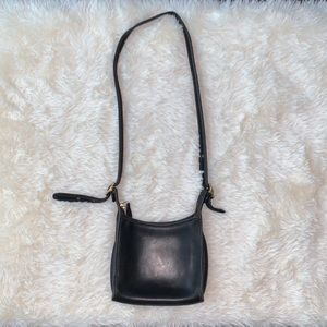 COACH Vintage Black Crossbody Purse